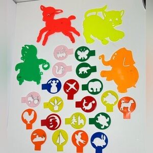 36 Vintage Colorful Animal Stencil Sets